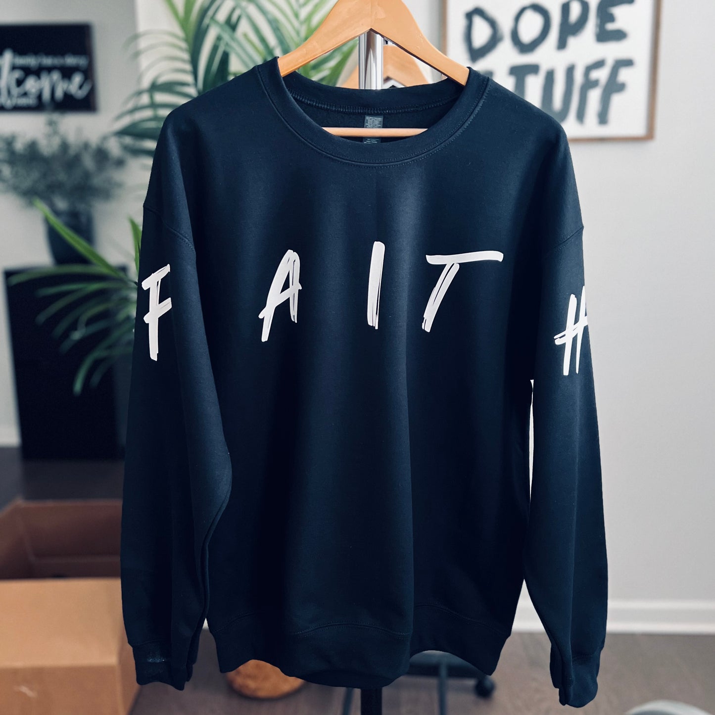 BLACK 'WRAPPED IN FAITH' CREWNECK SWEATSHIRT(UNISEX)